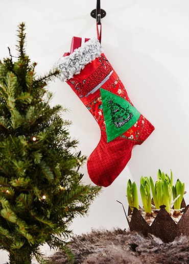 CD 282 Sew Bertha Winter Holiday photo