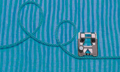Pied soutache Elna